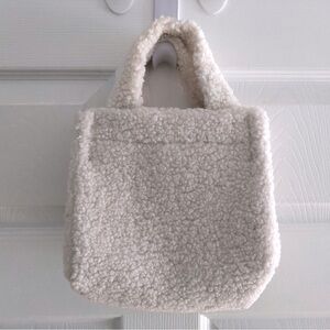 BNWT American Eagle Sherpa Purse